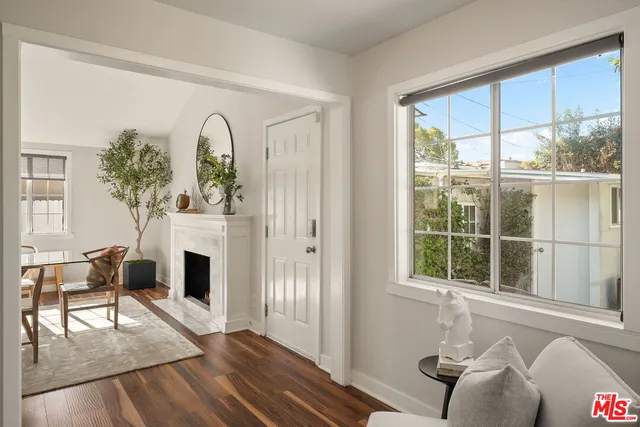 $1,595,000 | 2939 Oakhurst Avenue, Los Angeles, CA 90034