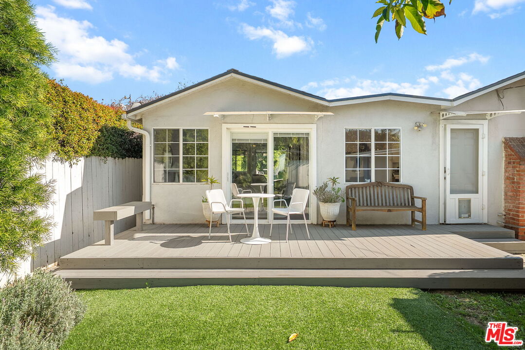 2939 Oakhurst Avenue Los Angeles, CA 90034 - Photo 31 of 32