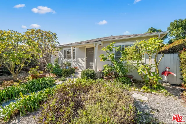 $1,595,000 | 2939 Oakhurst Avenue, Los Angeles, CA 90034