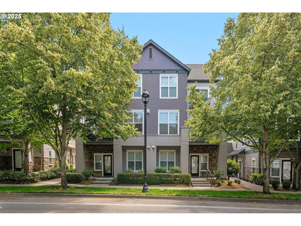 10757 Northeast Red Wing Way, Unit 201 Hillsboro, OR 97006 - Photo 1 of 43