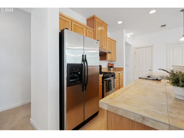 $345,000 | 10757 Northeast Red Wing Way, Unit 201, Hillsboro, OR 97006