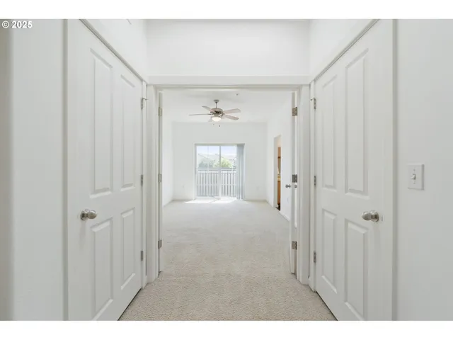 $345,000 | 10757 Northeast Red Wing Way, Unit 201, Hillsboro, OR 97006