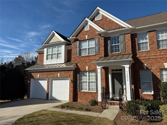 $799,000 | 10834 Rogalla Drive, Charlotte, NC 28277