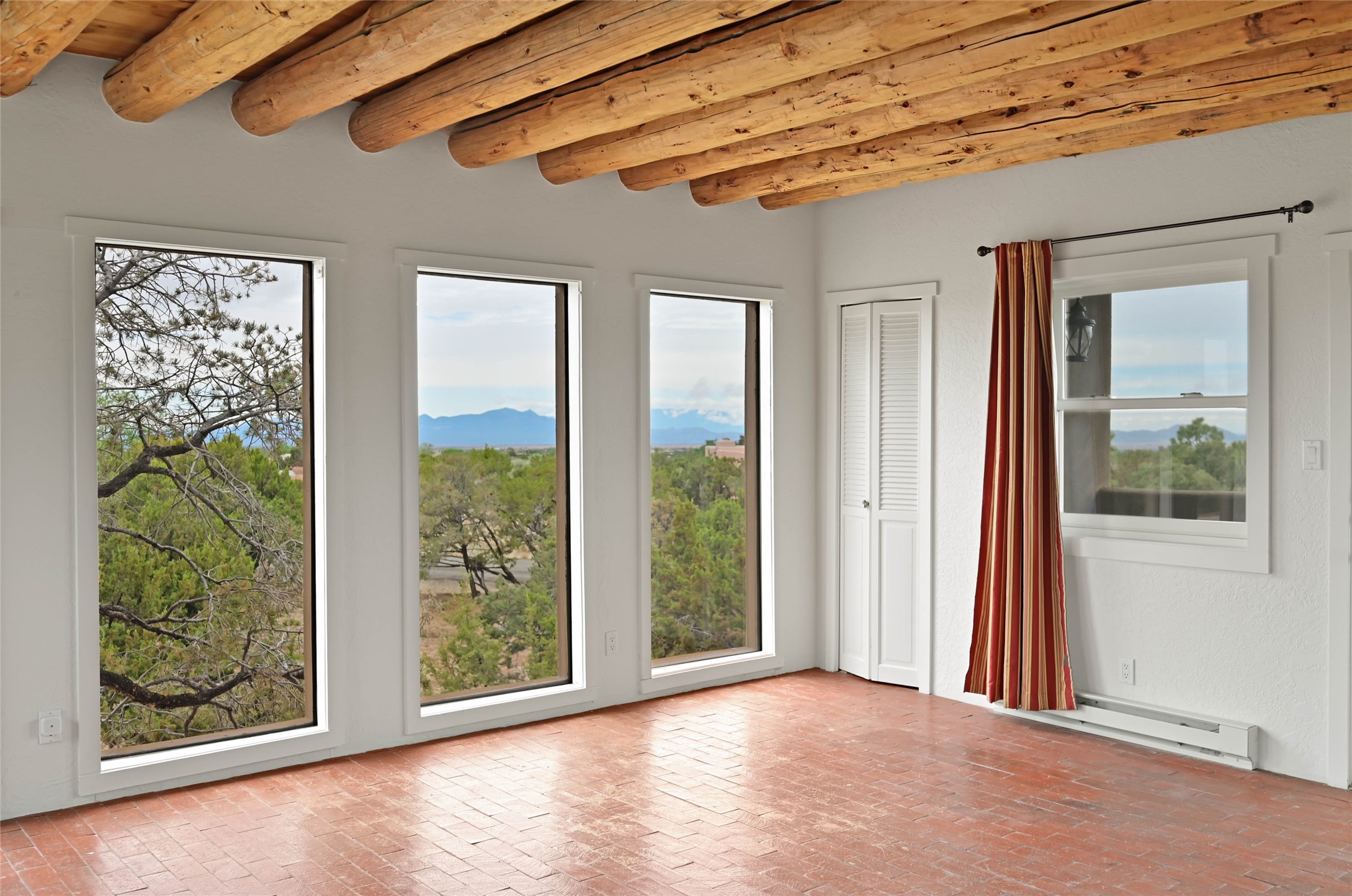 14 Verano Loop Santa Fe, NM 87508 - Photo 1 of 53 Family room view
