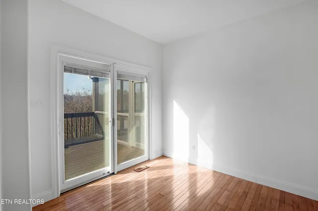 $635,000 | 1049 Rarity Bay Parkway, Vonore, TN 37885