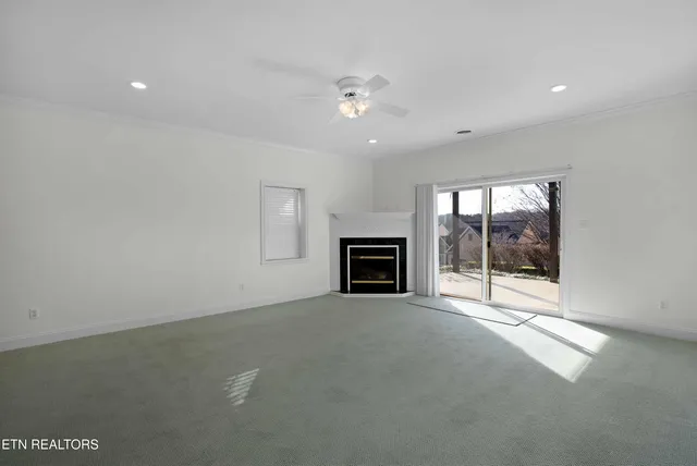 $635,000 | 1049 Rarity Bay Parkway, Vonore, TN 37885