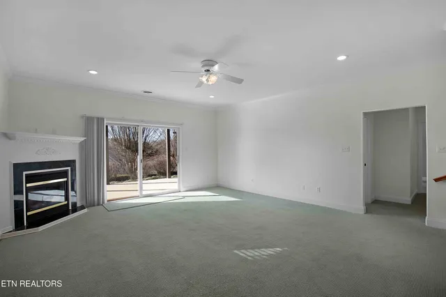 $635,000 | 1049 Rarity Bay Parkway, Vonore, TN 37885