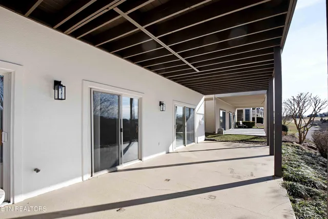 $635,000 | 1049 Rarity Bay Parkway, Vonore, TN 37885