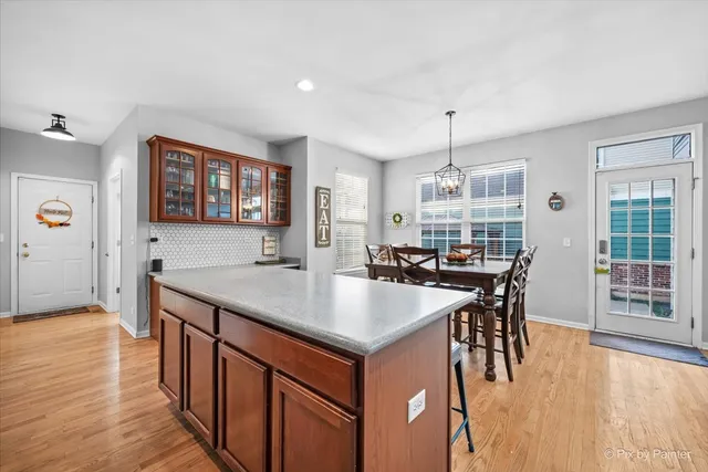 $399,000 | 279 Garden Drive, Elgin, IL 60124