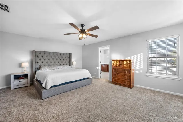 $399,000 | 279 Garden Drive, Elgin, IL 60124