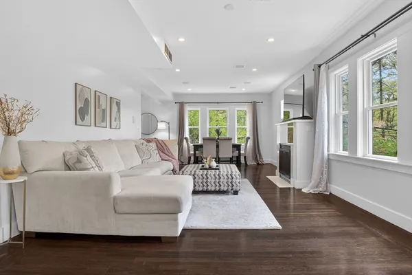 $3,795 | 319 Forest Hills Street, Unit 2, Boston, MA 02130