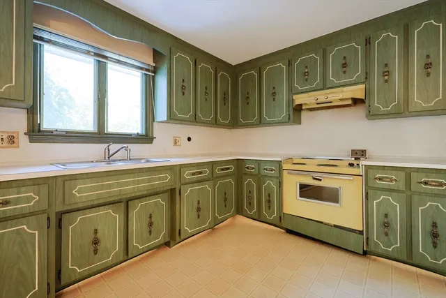 $1,394,999 | 95 Arcadia Road, Westwood, MA 02090