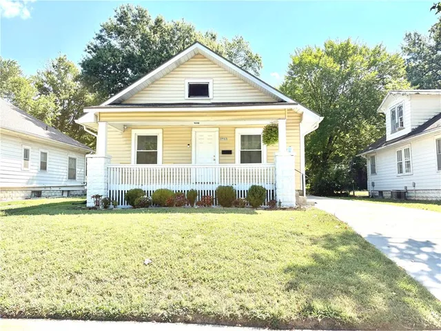 $99,900 | 1913 South Broadway Street, Pittsburg, KS 66762