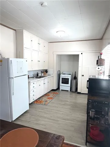 $99,900 | 1913 South Broadway Street, Pittsburg, KS 66762