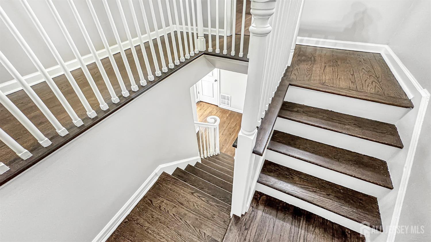 3 Brady Drive Gladstone, NJ 07934 - Photo 17 of 34 a view of entryway