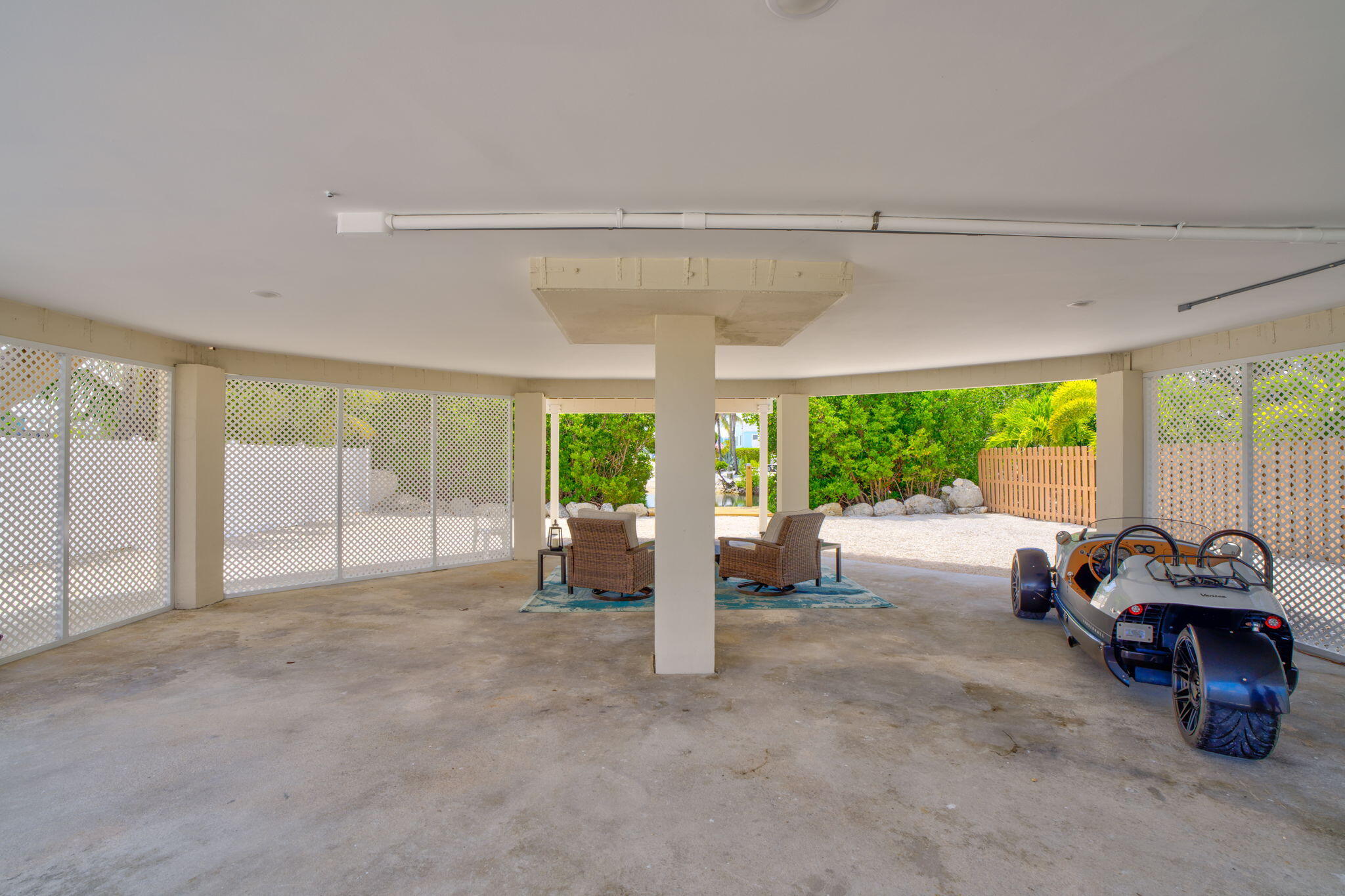 273 Indies Road Summerland Key, FL 33042 - Photo 24 of 37 Outdoor Living