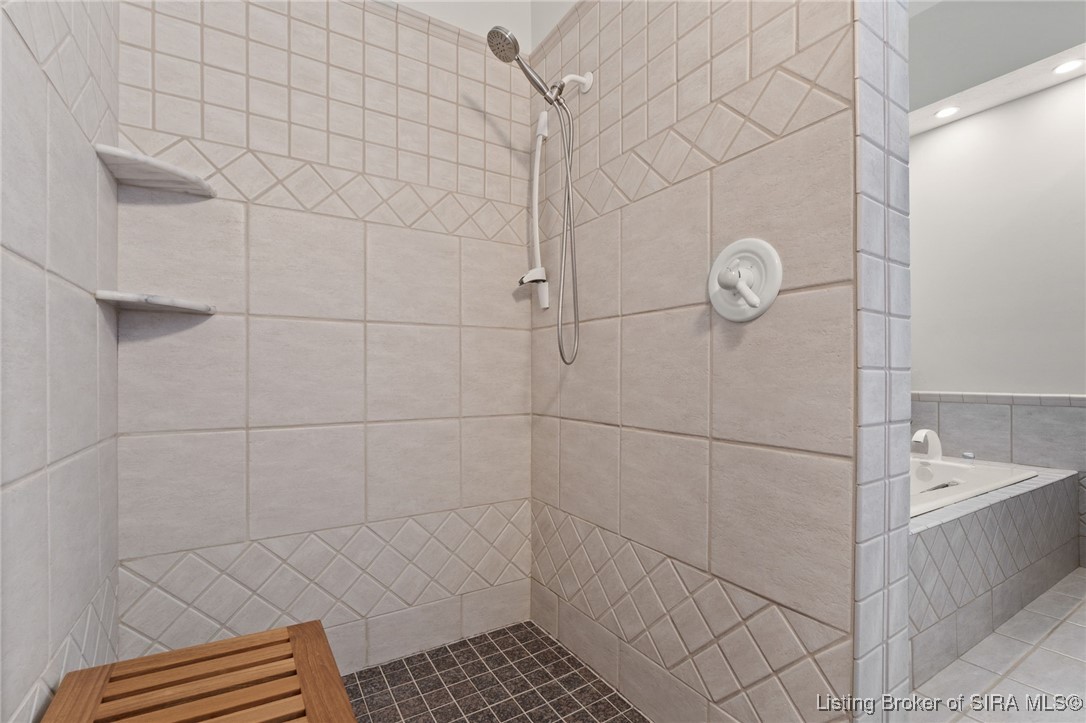 2337 Edwardsville Galena Road Georgetown, IN 47122 - Photo 48 of 84