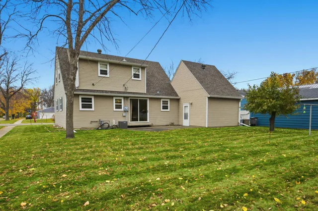 $249,900 | 1720 12th Street South, Moorhead, MN 56560