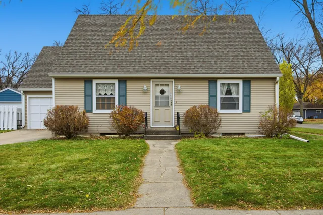 $249,900 | 1720 12th Street South, Moorhead, MN 56560