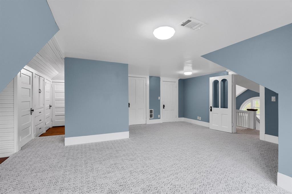 511 South Travis Street Sherman, TX 75090 - Photo 26 of 40 a view of an empty room