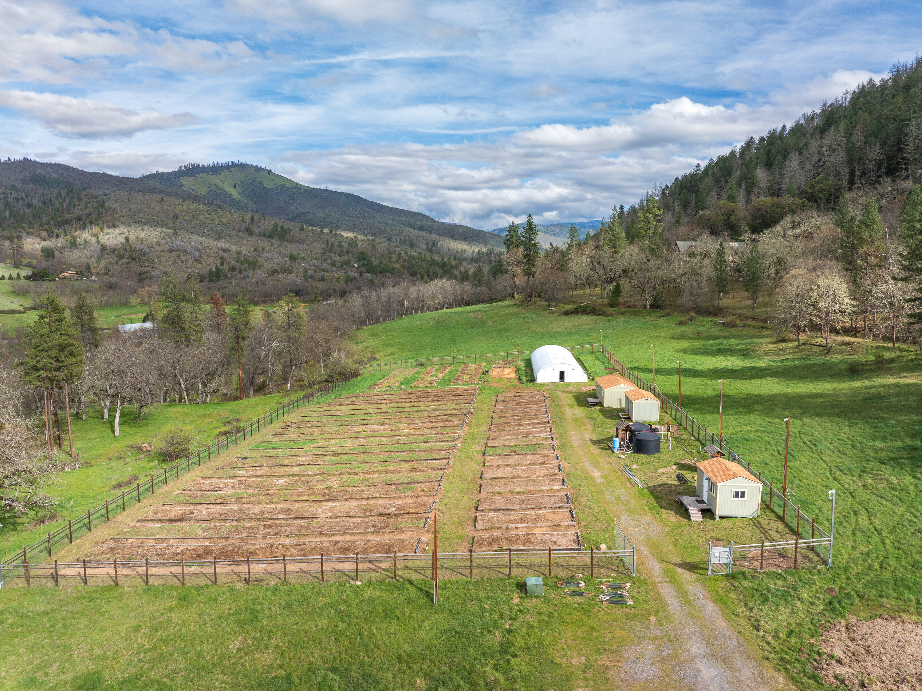 3998 Little Applegate Road Jacksonville, OR 97530 - Photo 66 of 77 3998LittleApplegate76