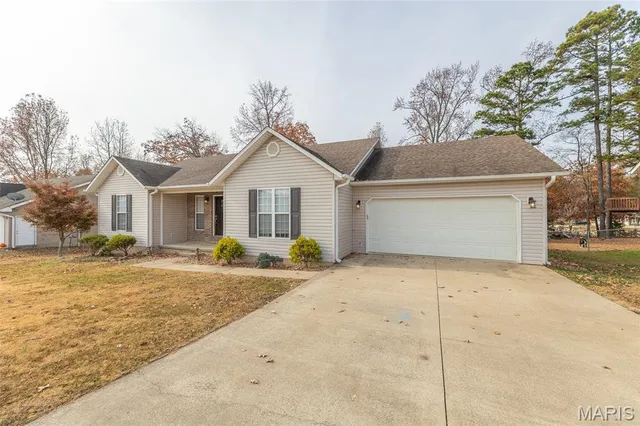 $210,000 | 213 Murfield Drive, Poplar Bluff, MO 63901