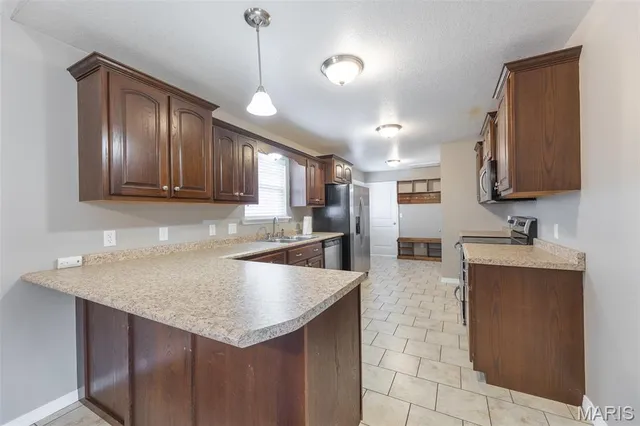 $210,000 | 213 Murfield Drive, Poplar Bluff, MO 63901