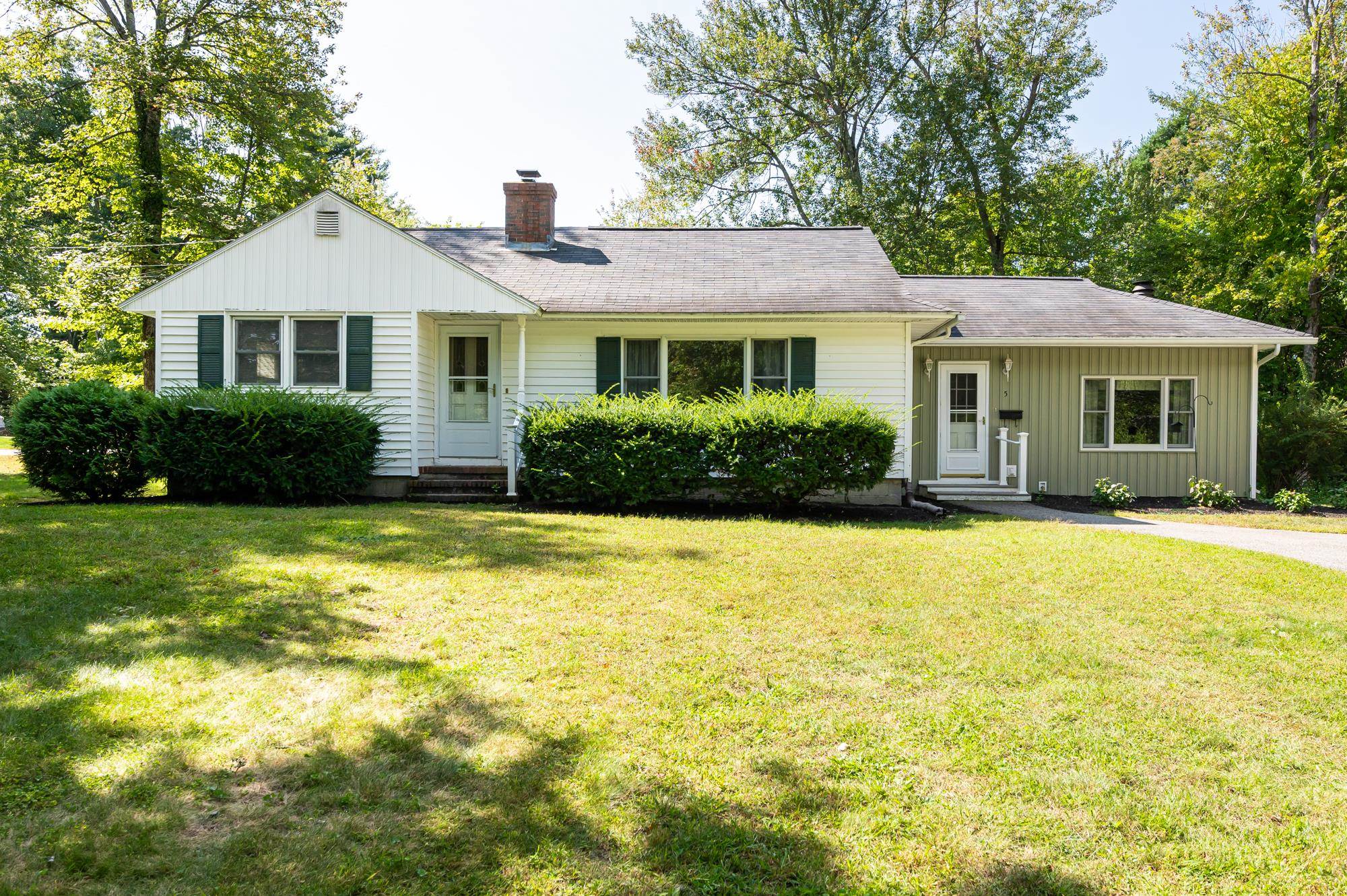 5 Dartmouth Lane Rochester, NH 03867 - Photo 1 of 48 Gallery Image 1