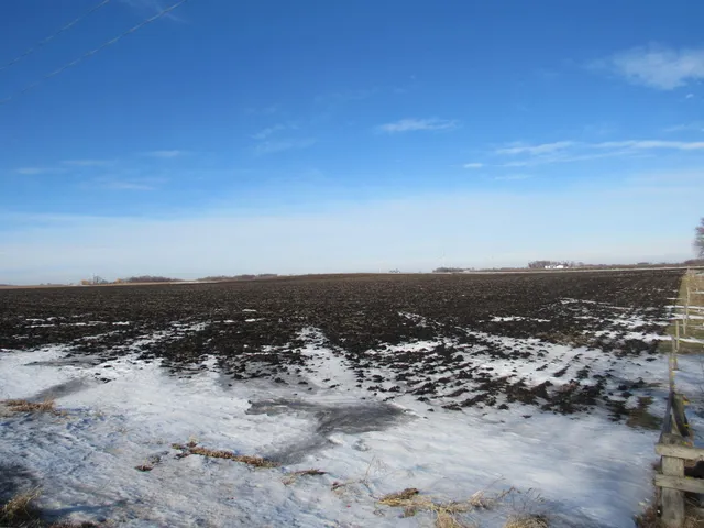 $839,625 | 35675 96th Street, Blue Earth, MN 56013