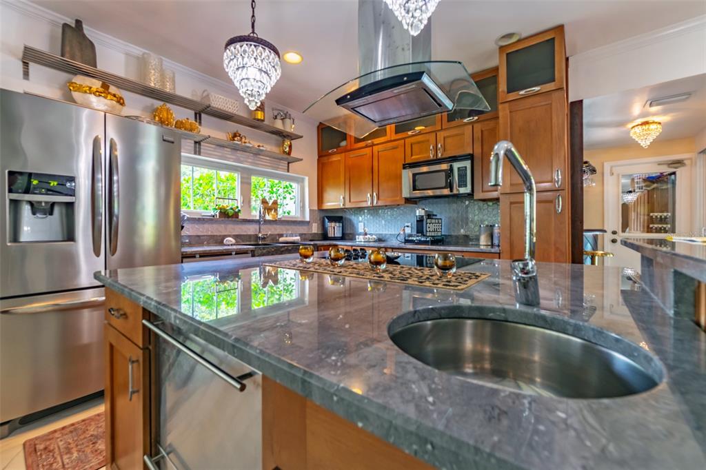 4201 West Dale Avenue Tampa, FL 33609 - Photo 17 of 77