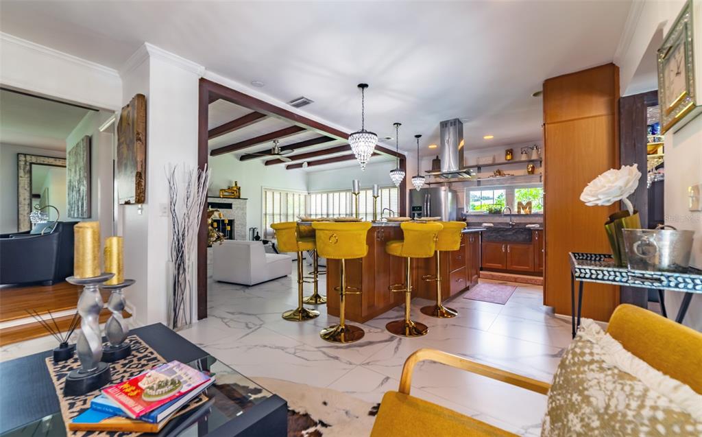 4201 West Dale Avenue Tampa, FL 33609 - Photo 27 of 77 a view of a livingroom with furniture and a living room