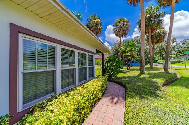 $10,000 | 4201 West Dale Avenue, Tampa, FL 33609