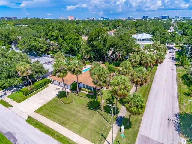 $10,000 | 4201 West Dale Avenue, Tampa, FL 33609