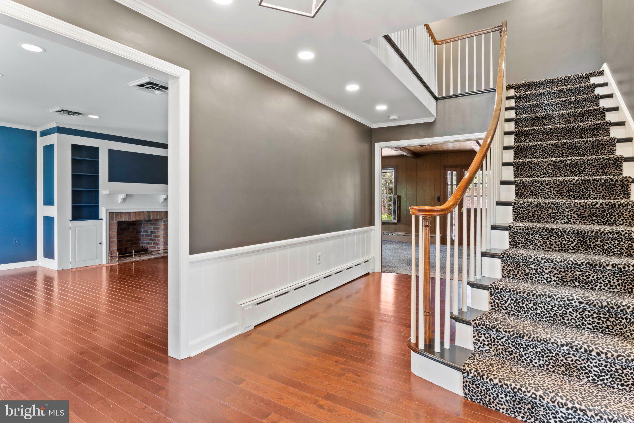 115 Kenwood Road Chambersburg, PA 17201 - Photo 21 of 74 a view of entryway with wooden floor