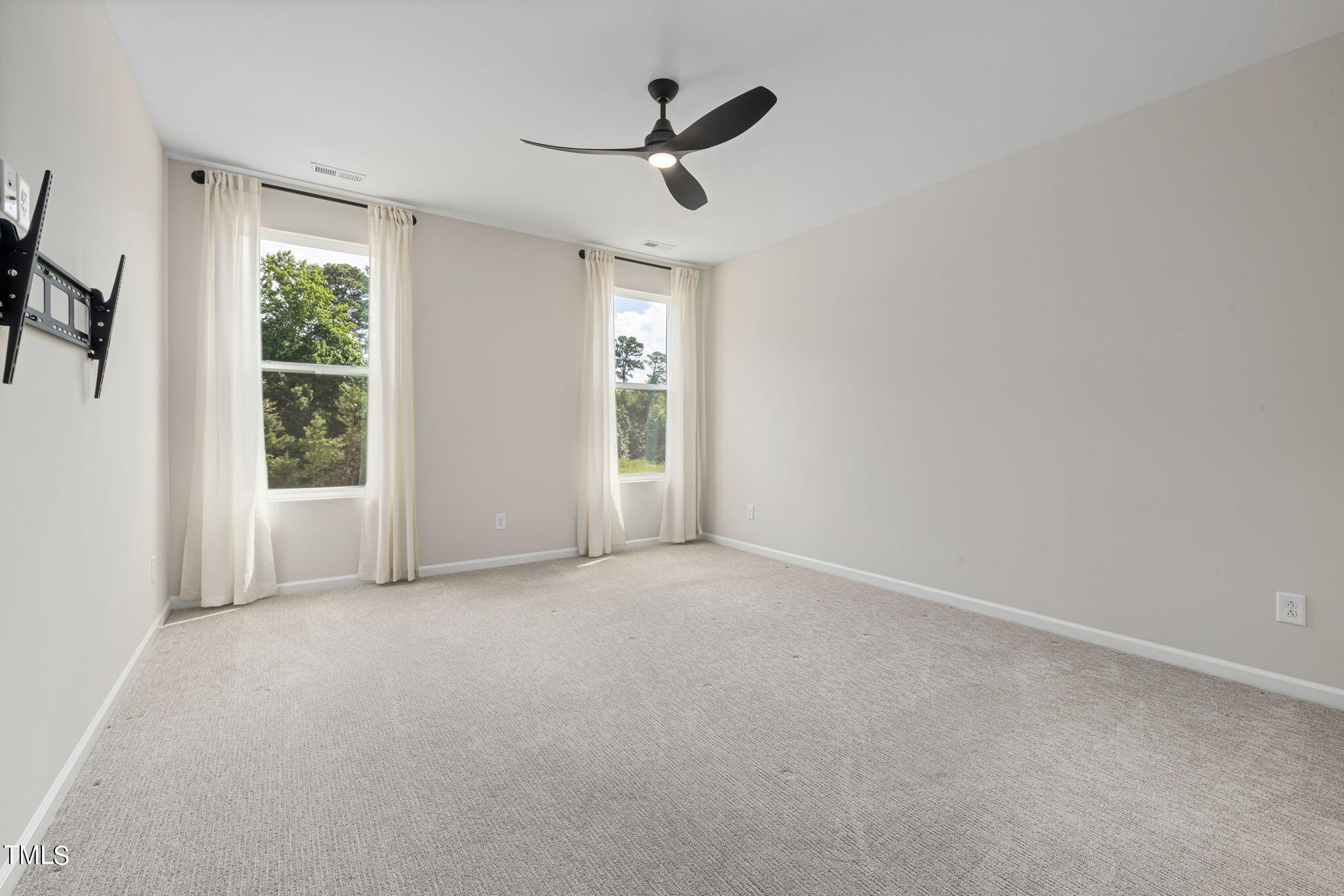 5045 Glenmorgan Lane Raleigh, NC 27616 - Photo 26 of 36 37-web-or-mls-7K5A6528