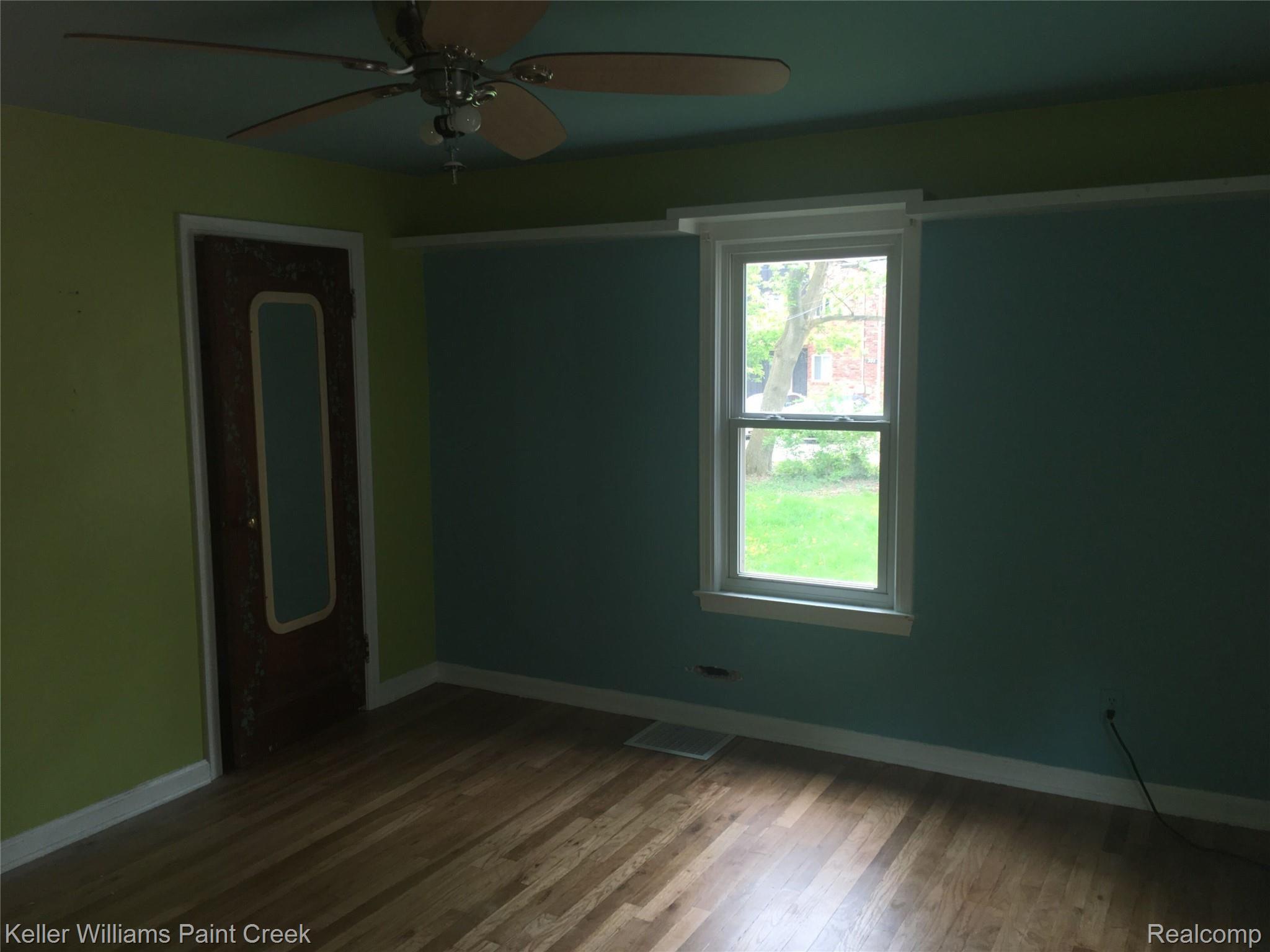 322 Terry Avenue Rochester, MI 48307 - Photo 15 of 21 br1.jpeg