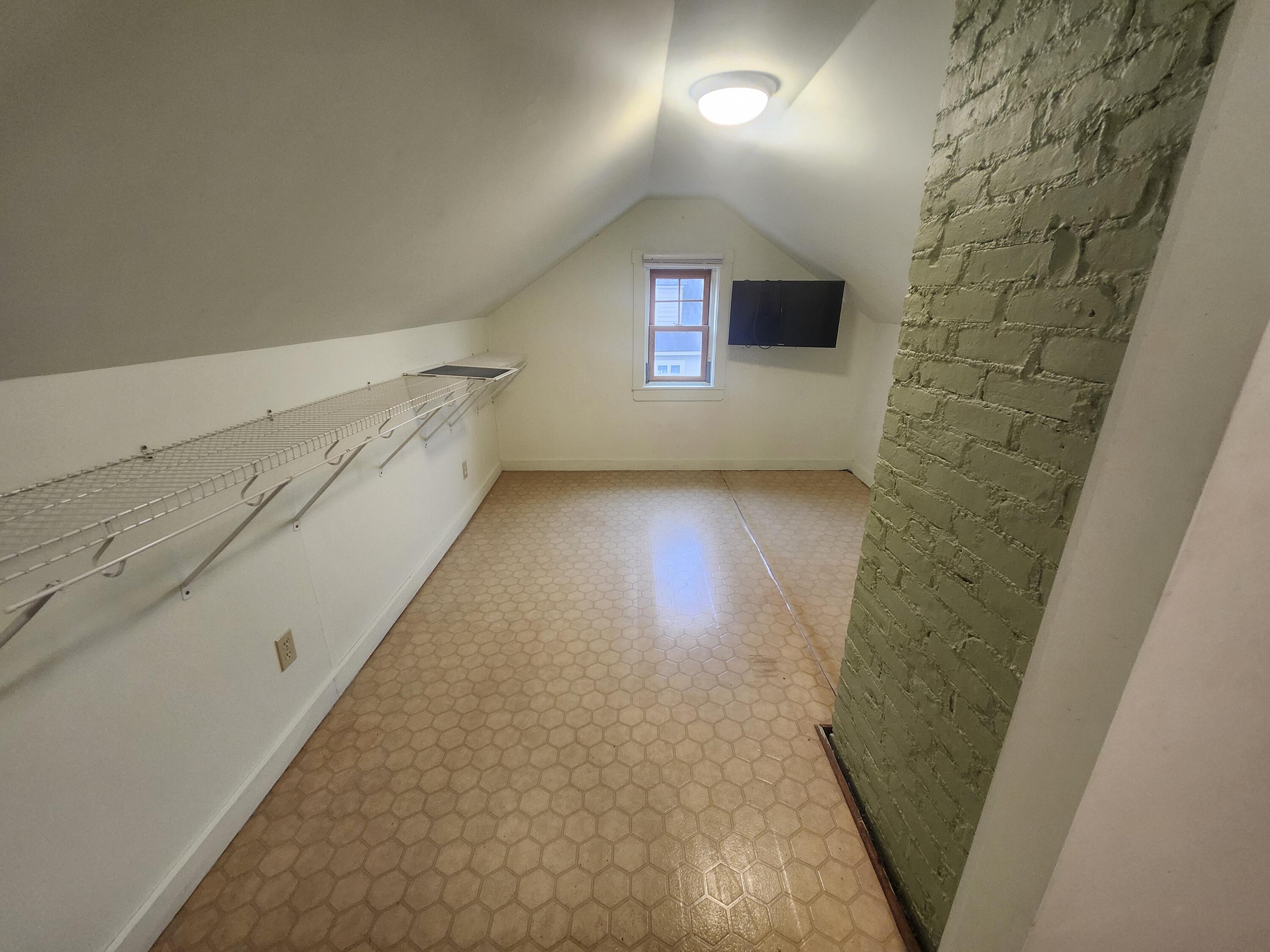 31 Ridgeway Avenue Sanford, ME 04073 - Photo 14 of 24 20251030_142732