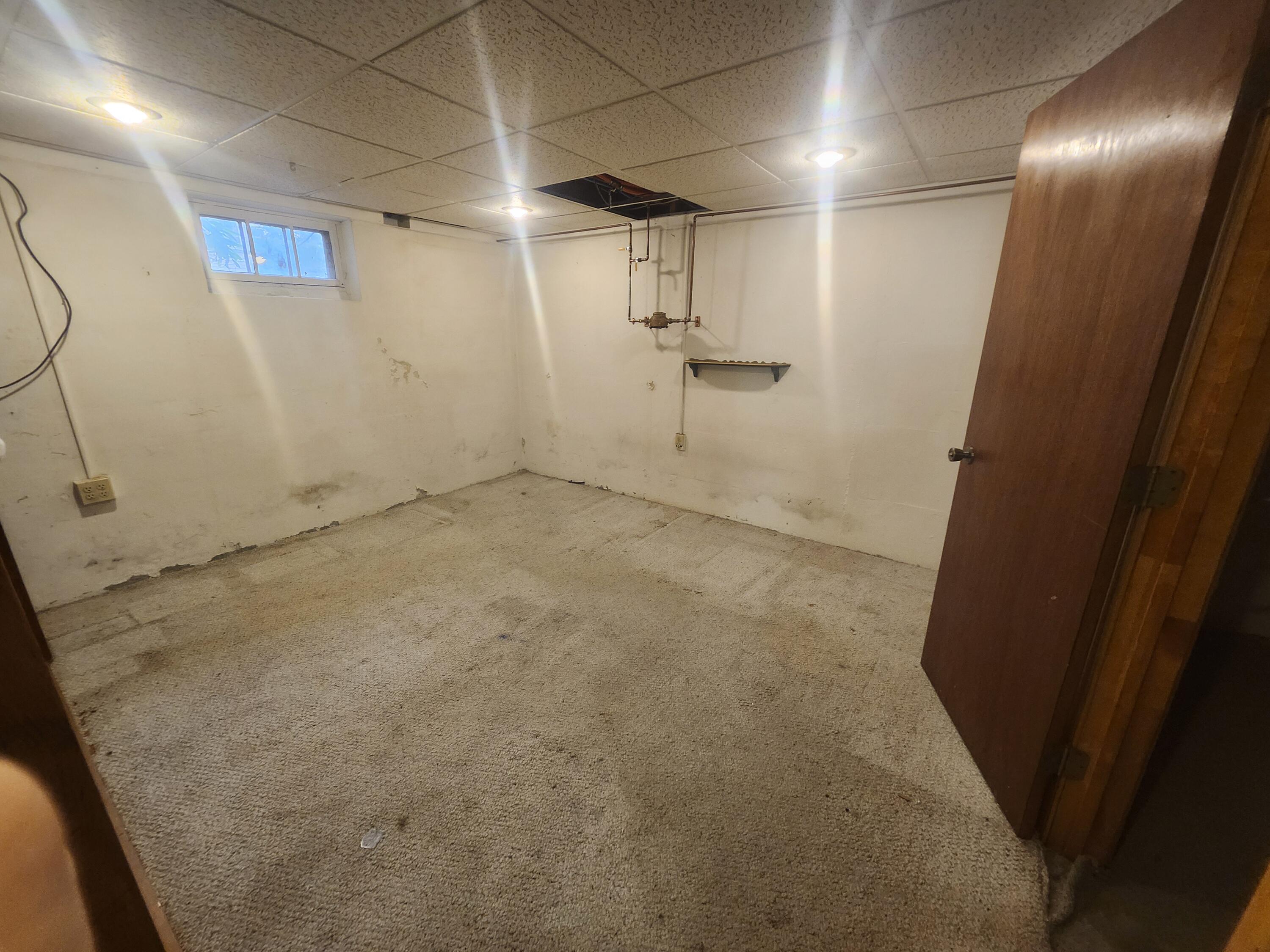 31 Ridgeway Avenue Sanford, ME 04073 - Photo 22 of 24 20251030_135452