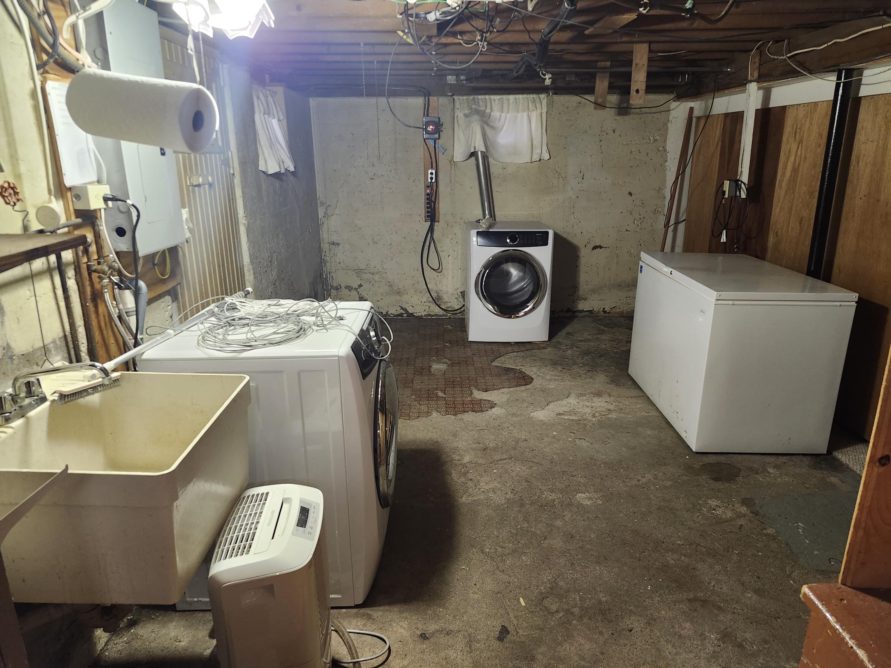 31 Ridgeway Avenue Sanford, ME 04073 - Photo 24 of 24 20251030_135131