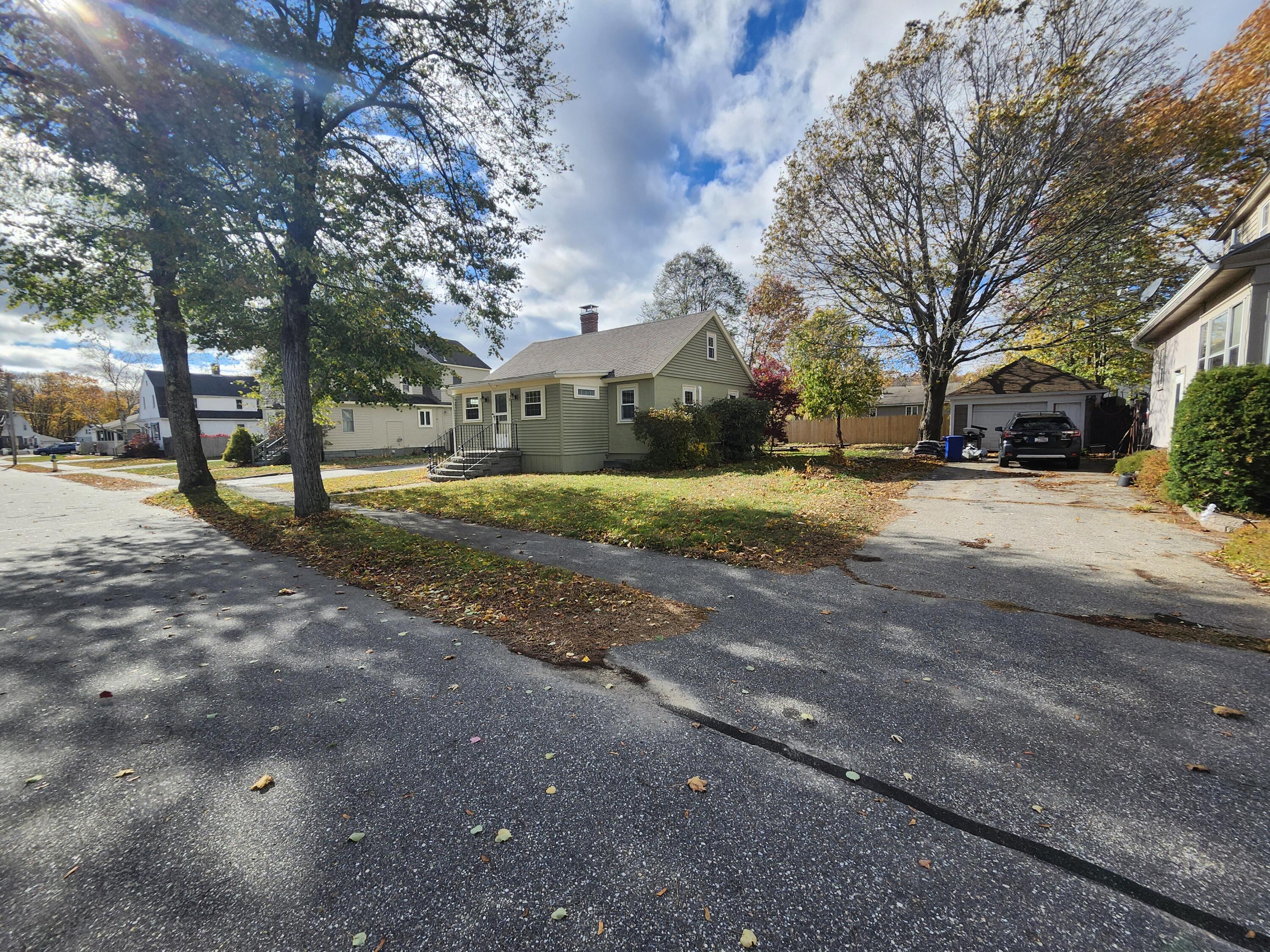 31 Ridgeway Avenue Sanford, ME 04073 - Photo 4 of 24 20251031_132628