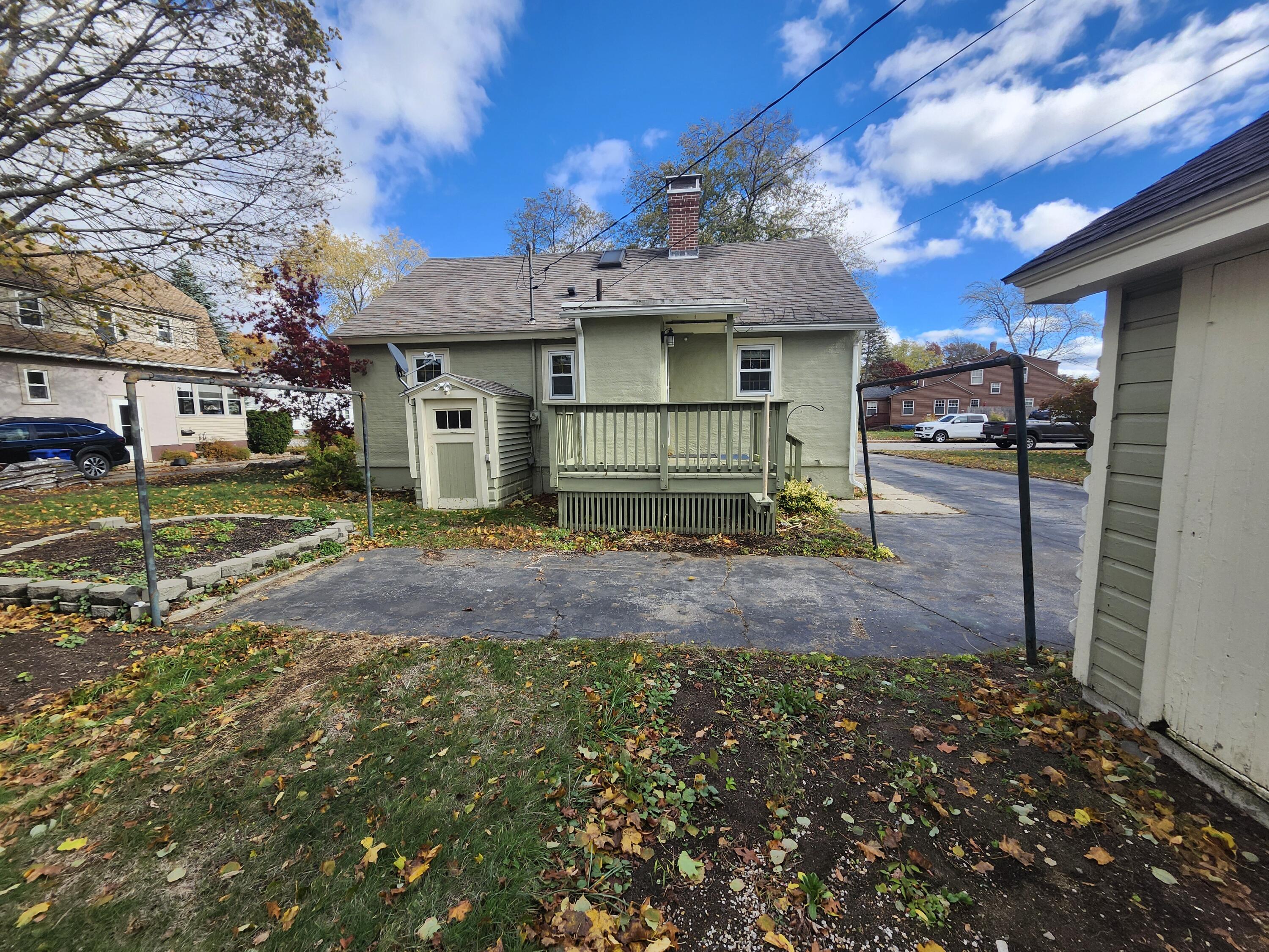 31 Ridgeway Avenue Sanford, ME 04073 - Photo 6 of 24 20251031_133047