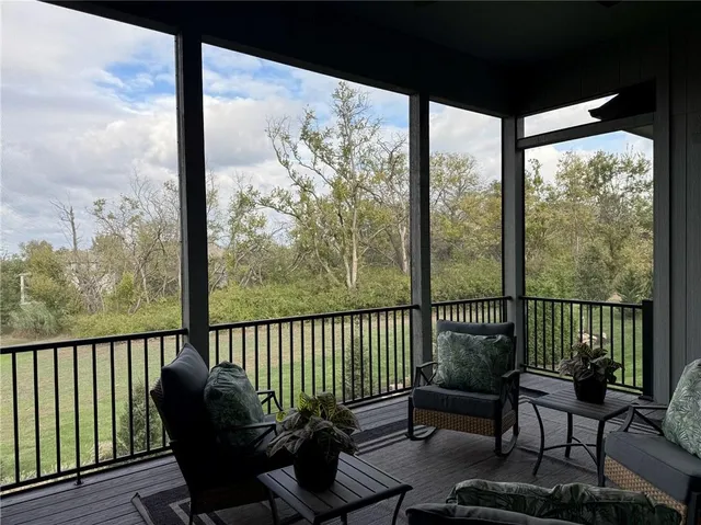 $915,000 | 8181 Valley Road, Lenexa, KS 66220