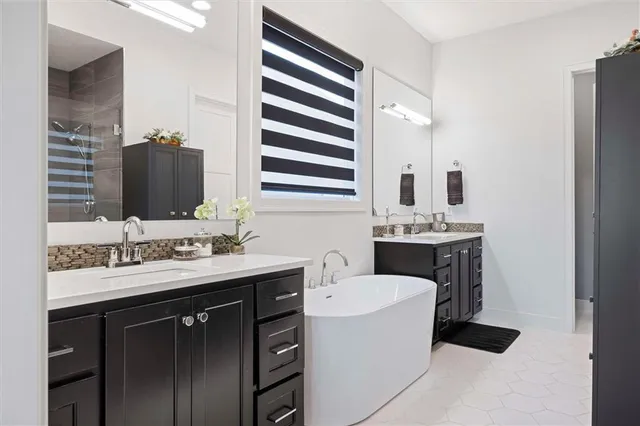 $915,000 | 8181 Valley Road, Lenexa, KS 66220