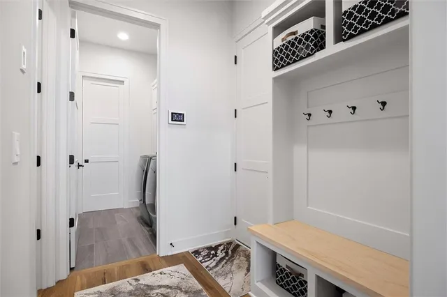 $915,000 | 8181 Valley Road, Lenexa, KS 66220