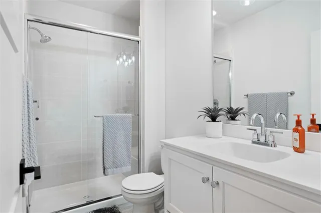 $915,000 | 8181 Valley Road, Lenexa, KS 66220