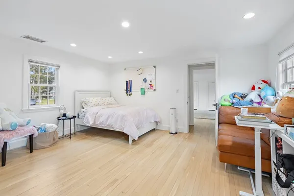 $3,875,000 | 32 Pickwick Road, Newton, MA 02465