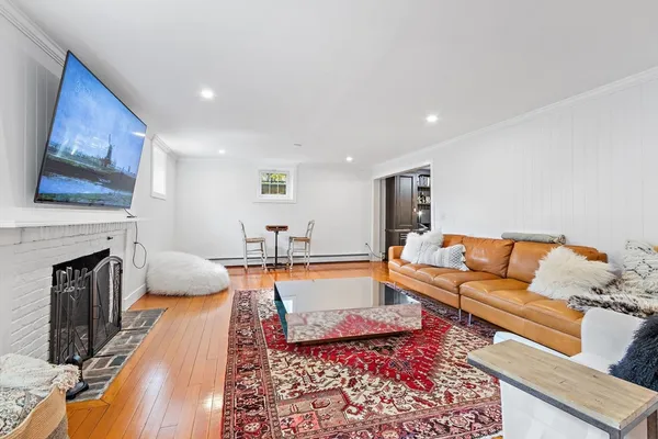 $3,875,000 | 32 Pickwick Road, Newton, MA 02465