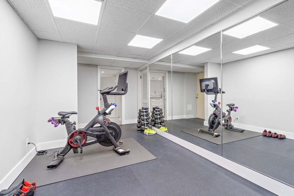 32 Pickwick Road Newton, MA 02465 - Photo 35 of 42