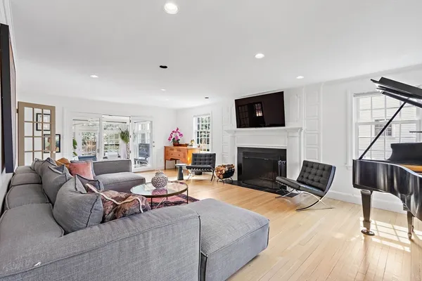 $3,875,000 | 32 Pickwick Road, Newton, MA 02465