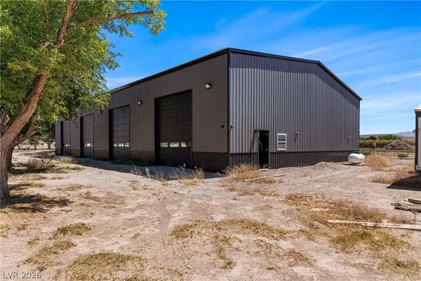 $800,000 | 1475 West Gubler Avenue, Logandale, NV 89021